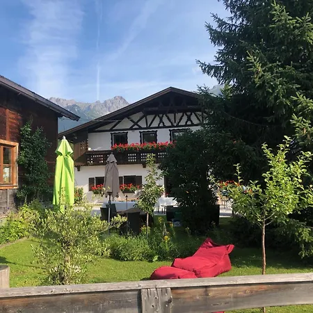 Mooserhof - Fuer Hunde Mit Ihren Menschen *